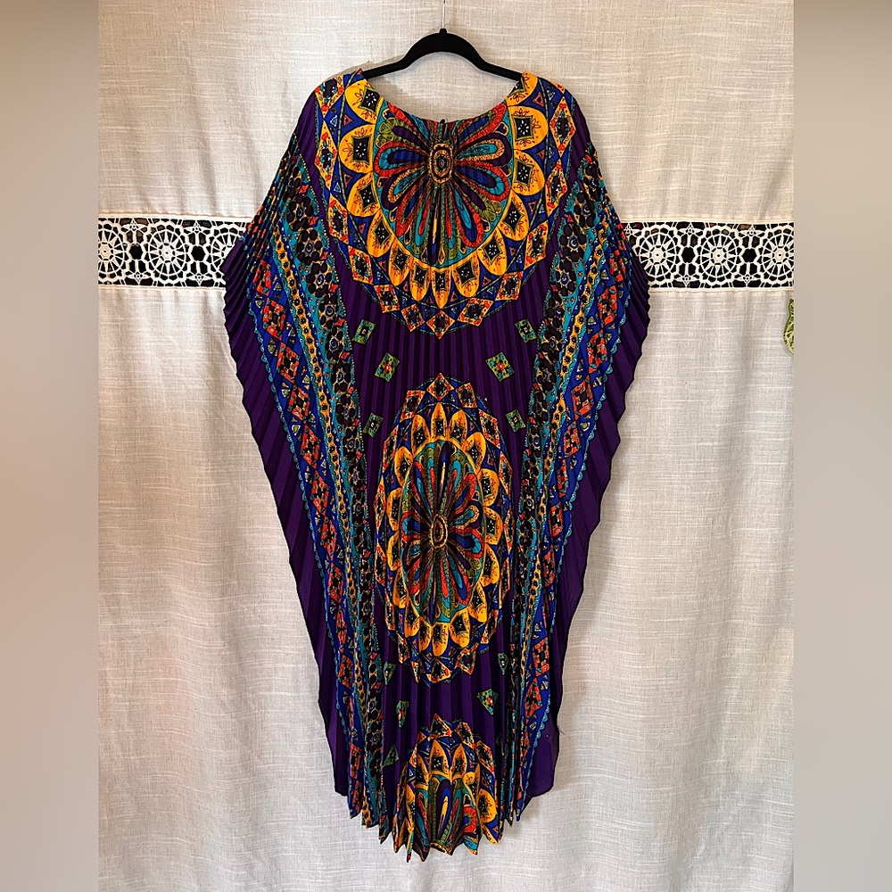 Vintage Bohemian Mandala Kaftan – Bold & Elegant One-Size Dress